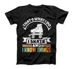 That's what I do I skate and I know things - roller skate T-Shirt