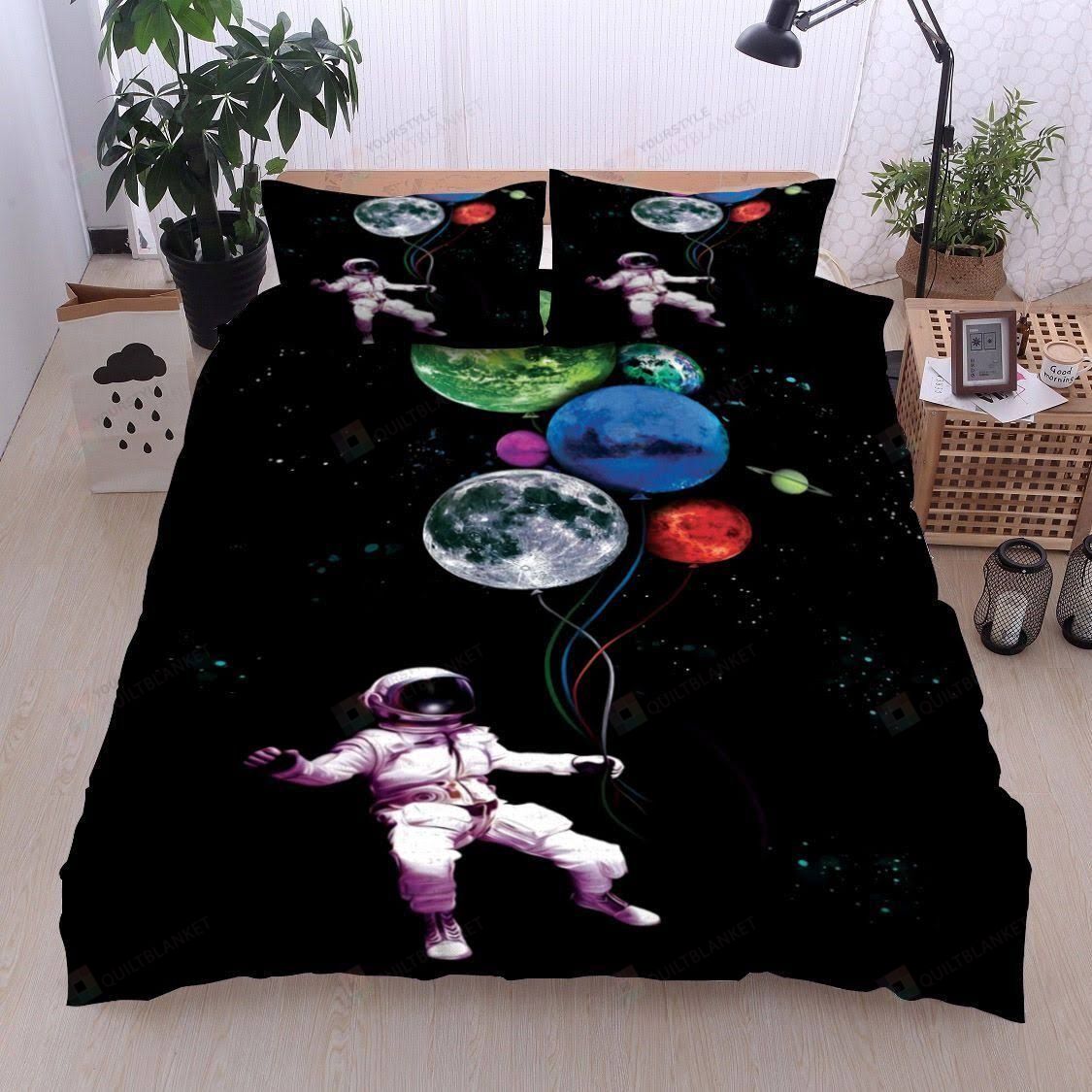 Personalized Bedding Set - Balloon Planets Cotton Spread Included 1 Soft Duvet Cover or Quilt and 2 Lightweight Breathe Pillowcases
